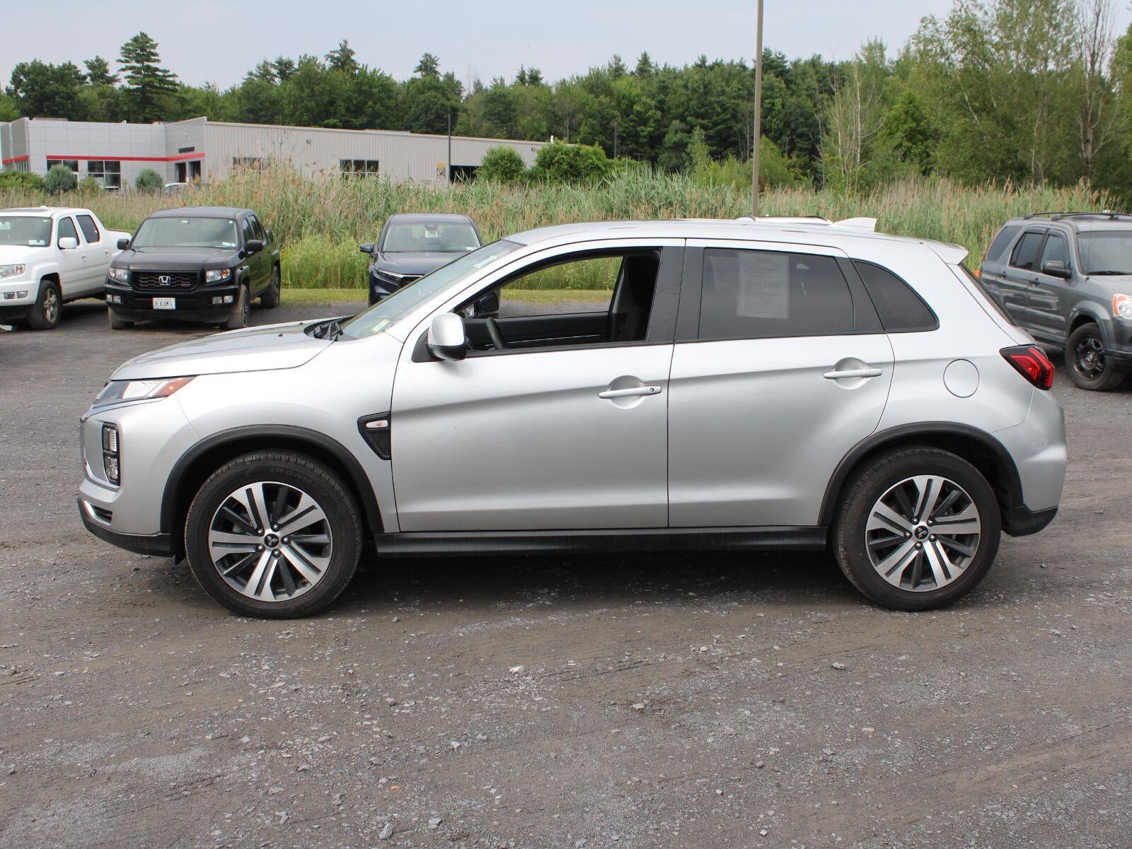 2024 Mitsubishi Outlander Sport ES