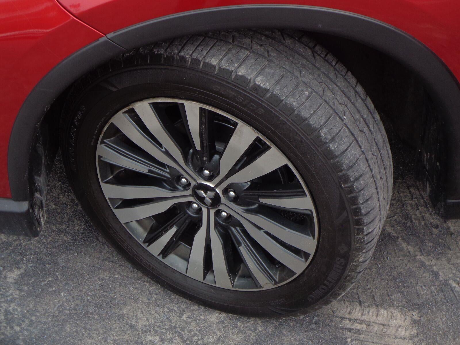 2020 Mitsubishi Outlander SE