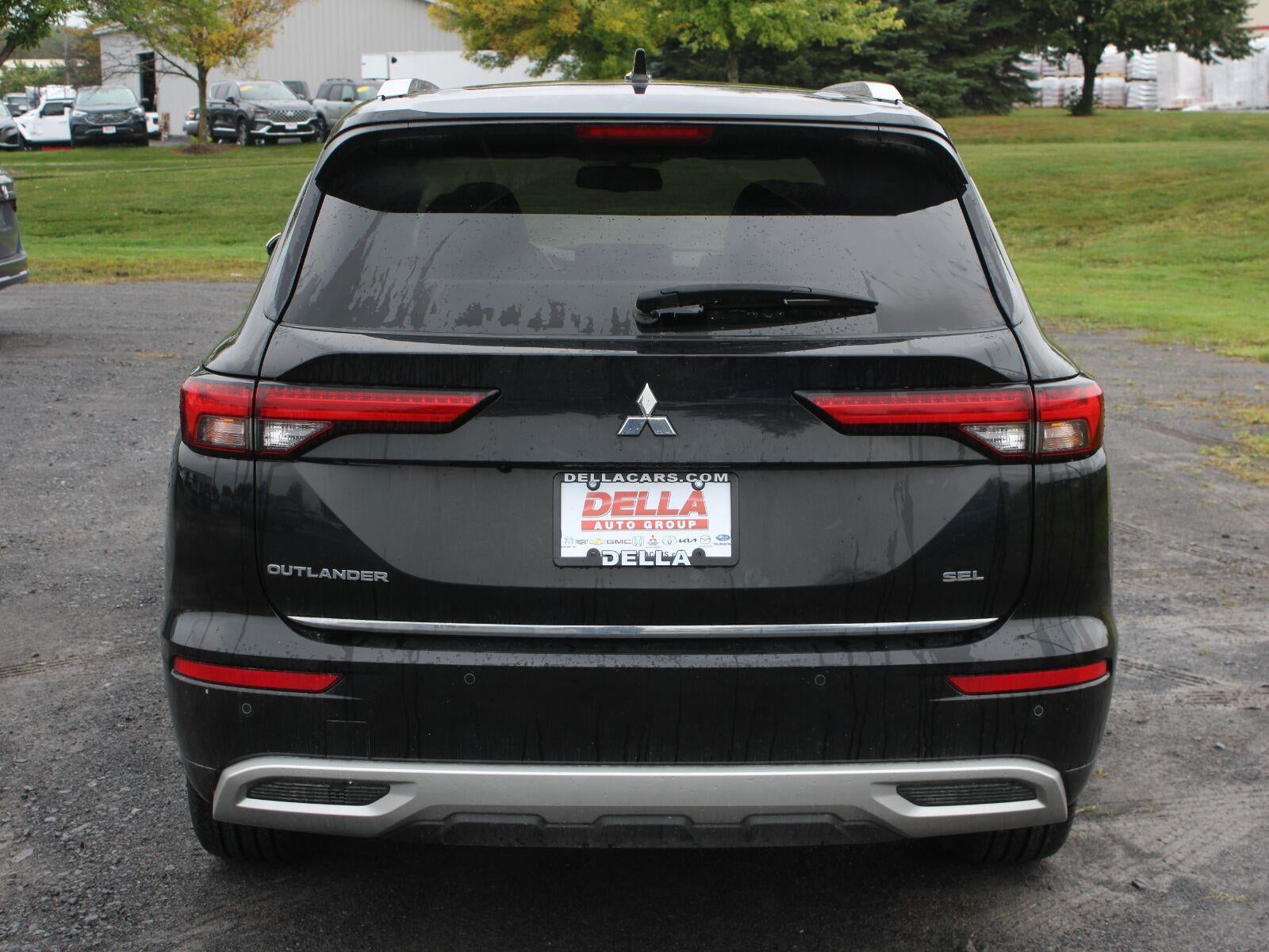 2022 Mitsubishi Outlander SEL