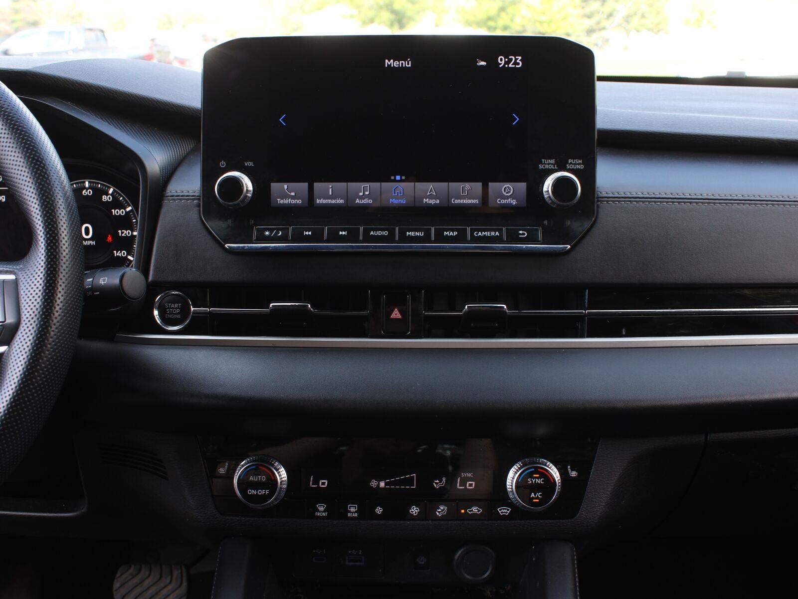 2024 Mitsubishi Outlander SE Black Edition w/Pano Roof