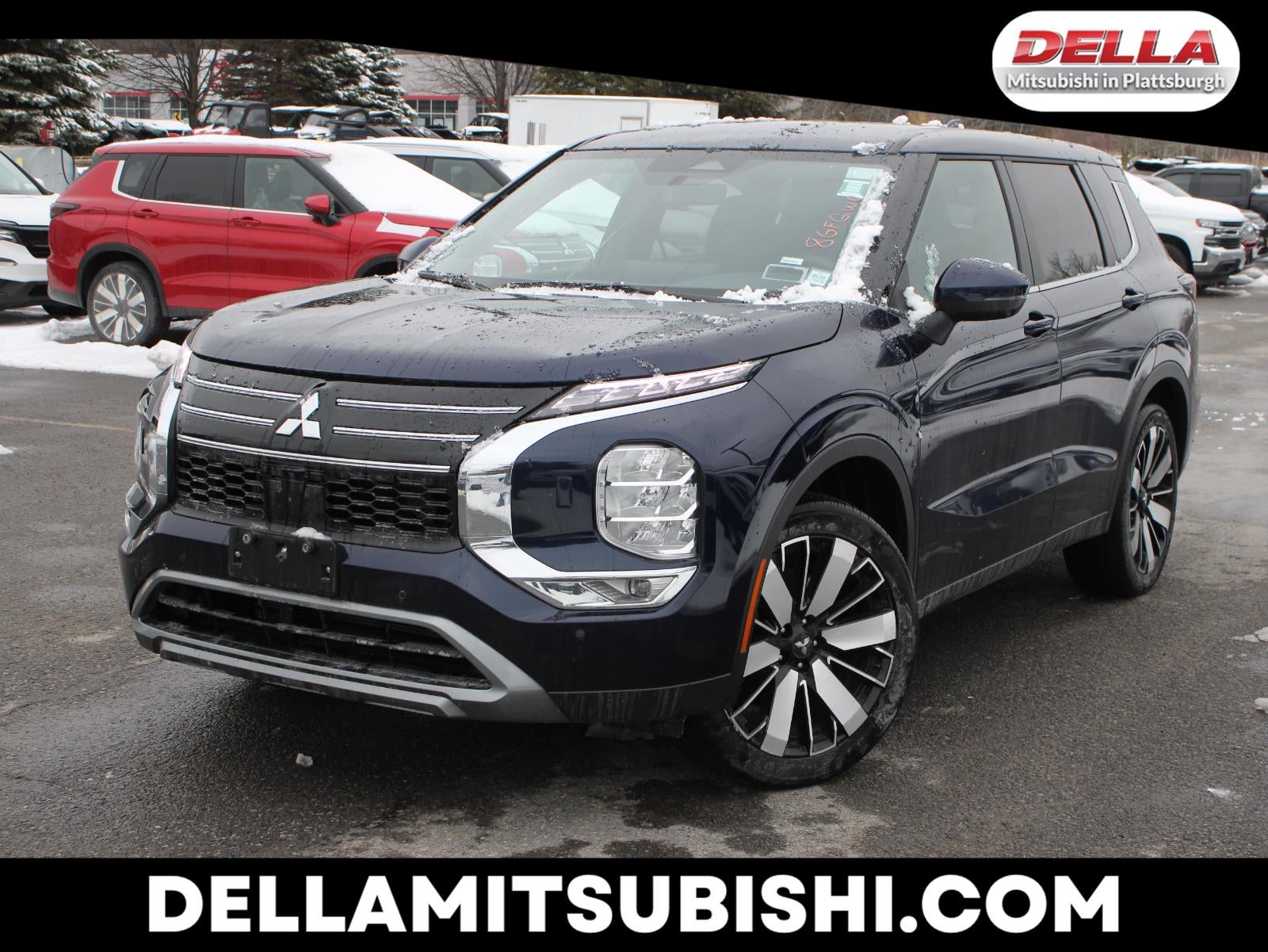 2025 Mitsubishi Outlander SE