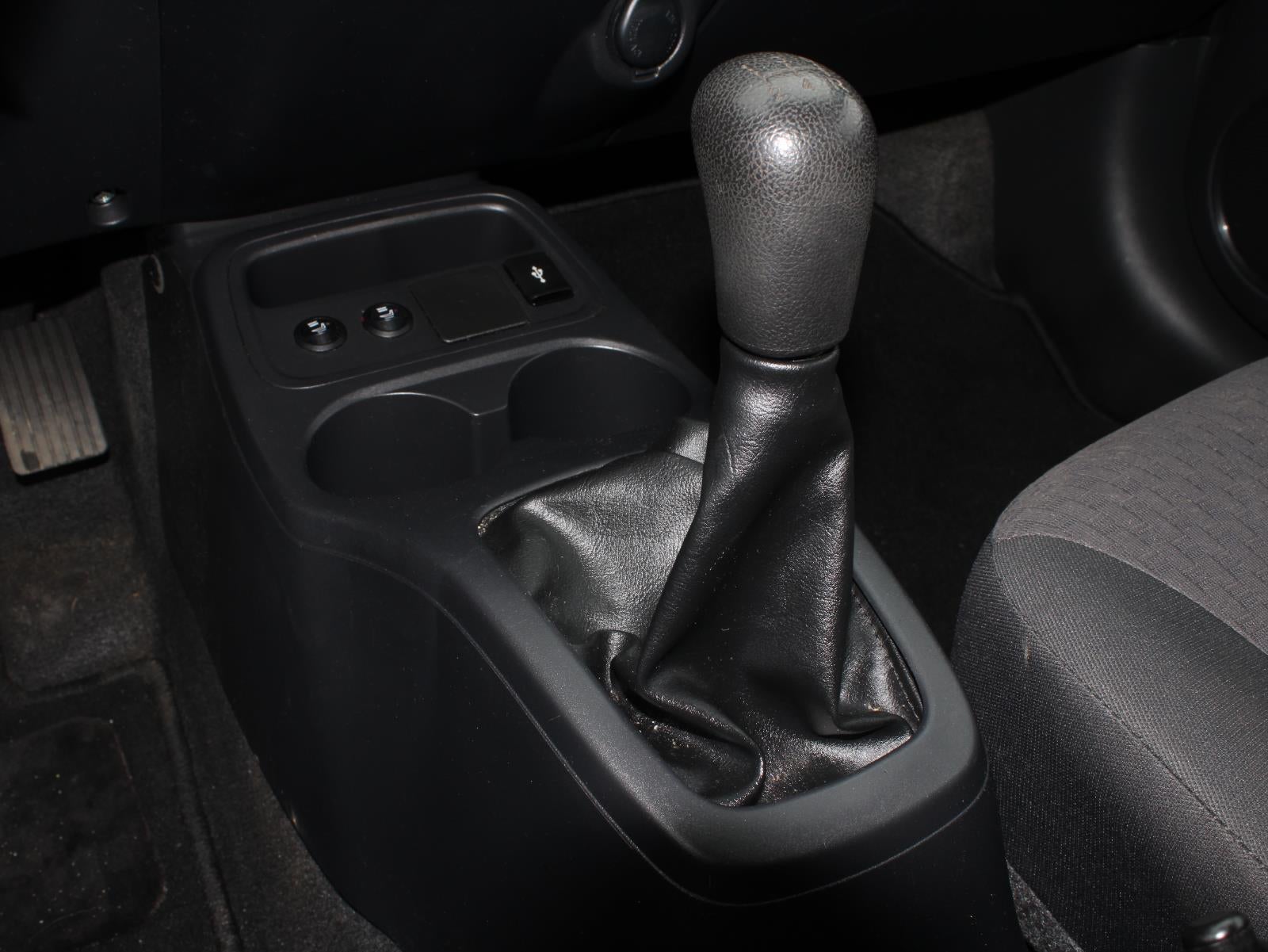 2018 Mitsubishi Mirage ES