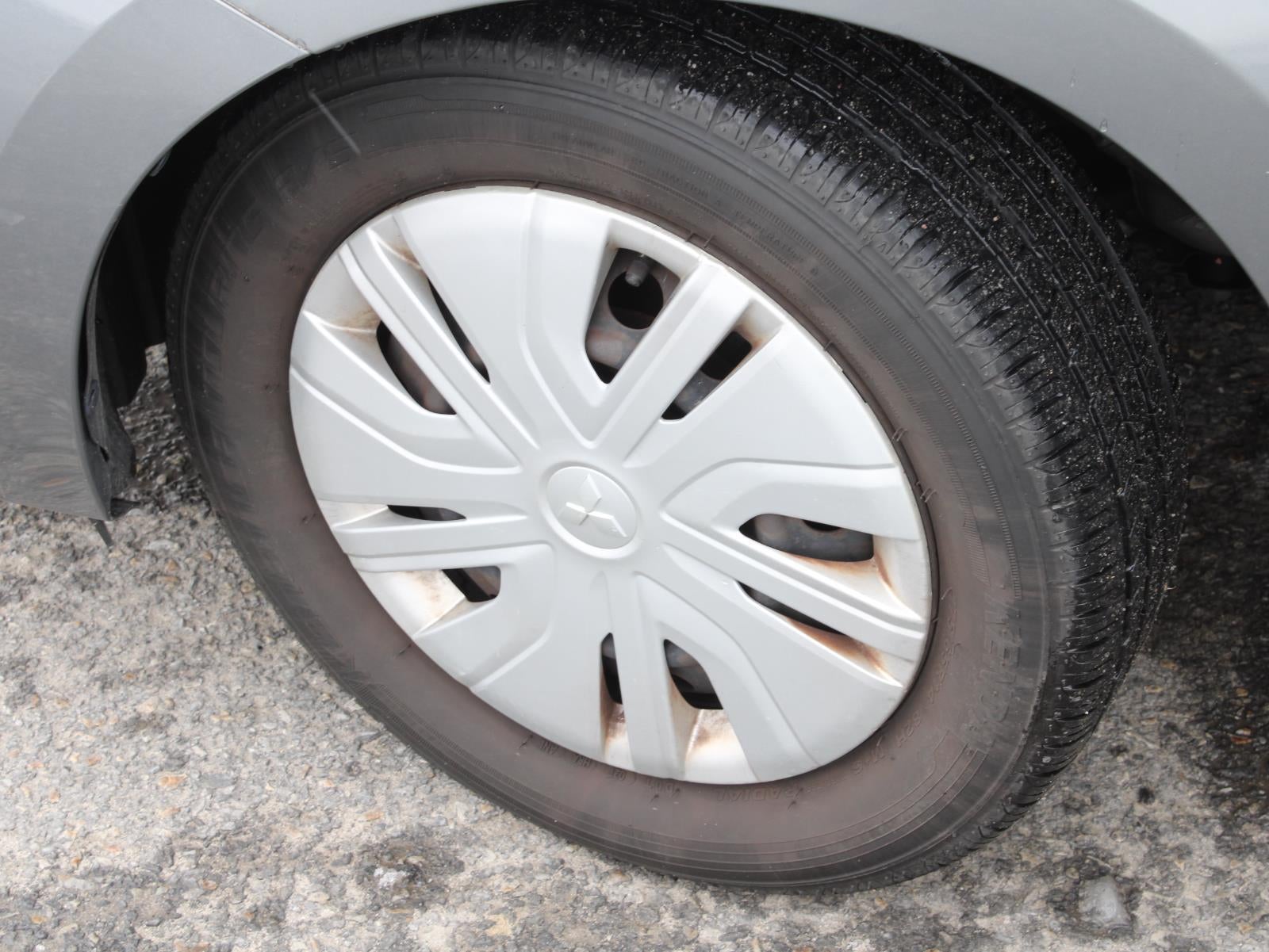 2018 Mitsubishi Mirage ES