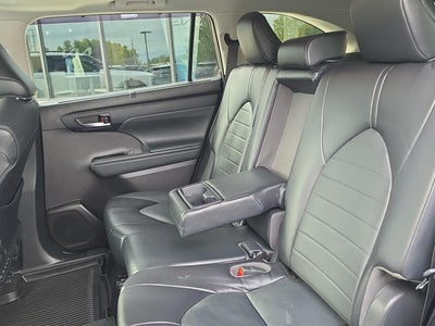 2021 Toyota Highlander Hybrid XLE