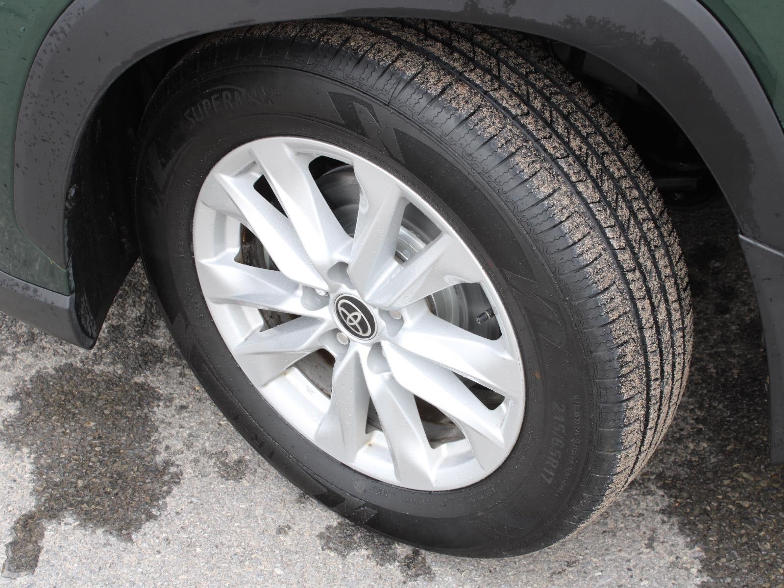 2023 Toyota Corolla Cross LE