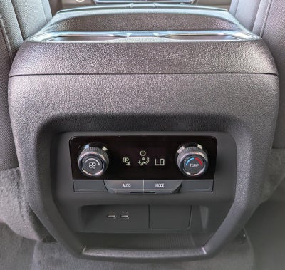 2024 Chevrolet Traverse LS