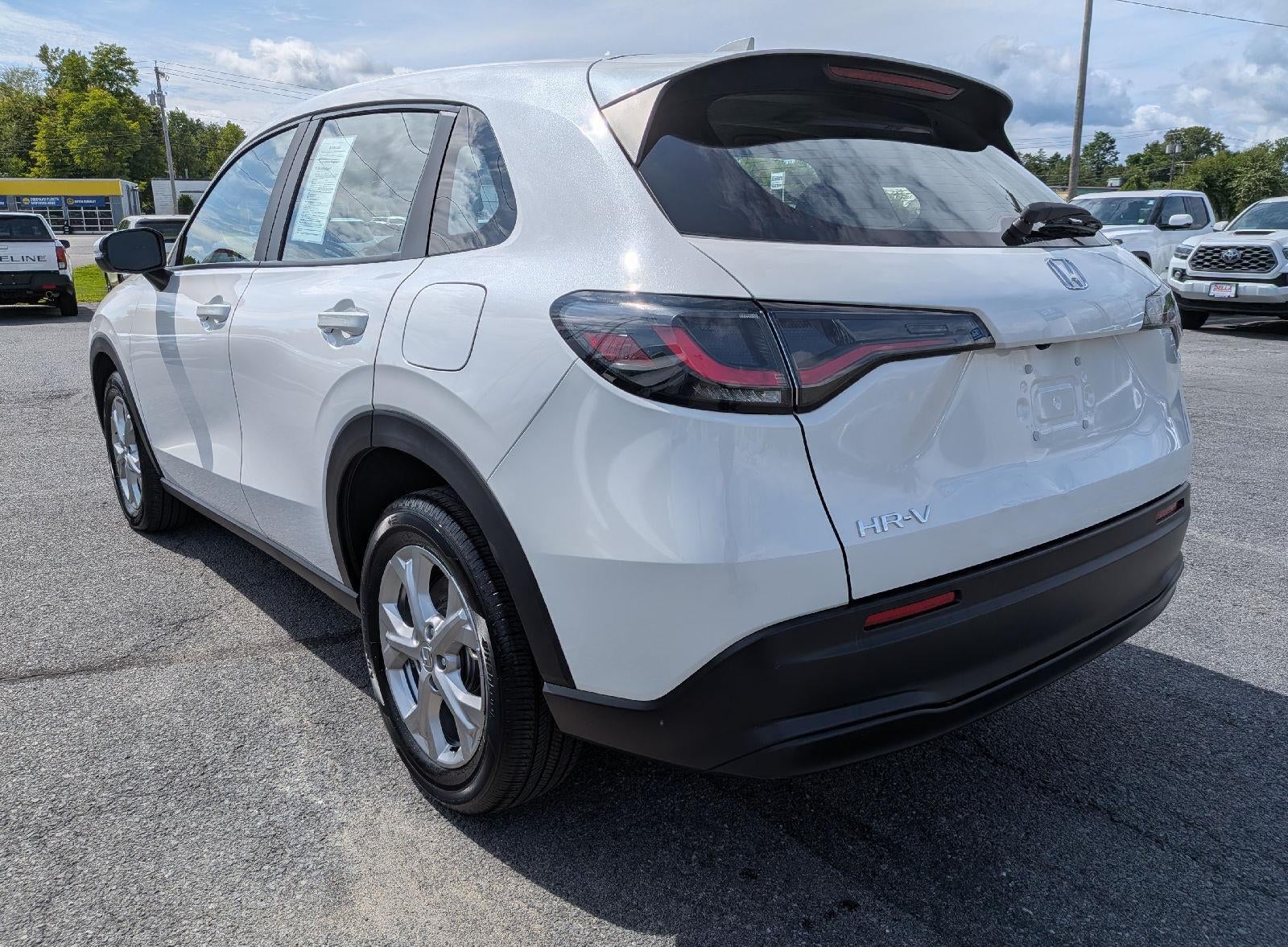 2025 Honda HR-V LX