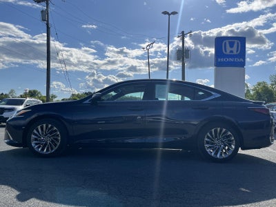 2025 Lexus ES ES 300h Luxury