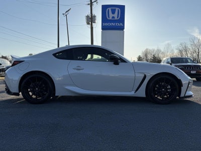 2024 Toyota GR86 Premium