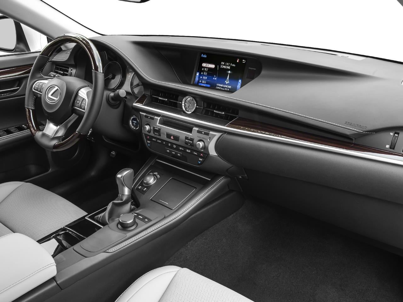 2016 Lexus ES 300h Hybrid