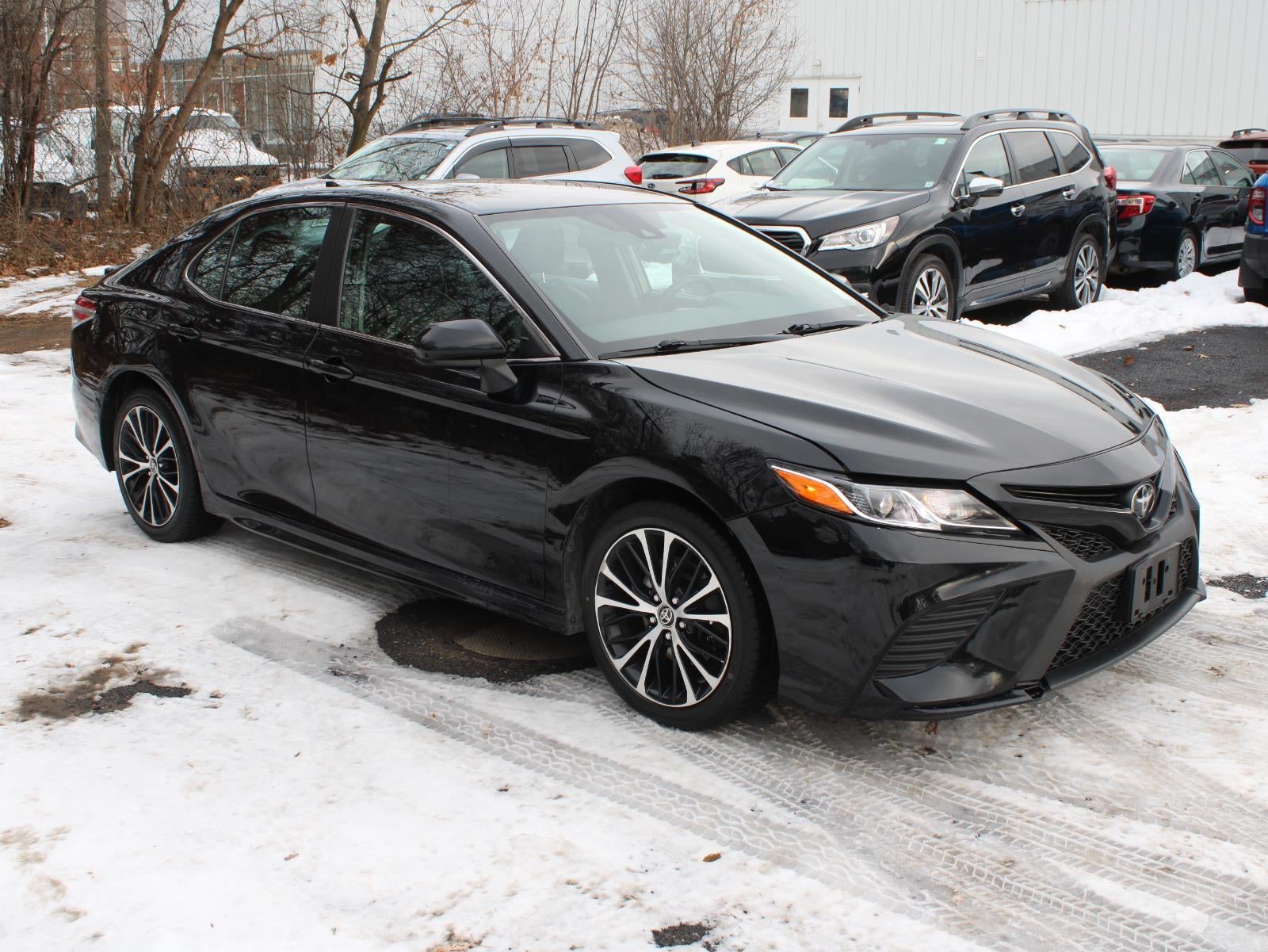 2020 Toyota Camry SE