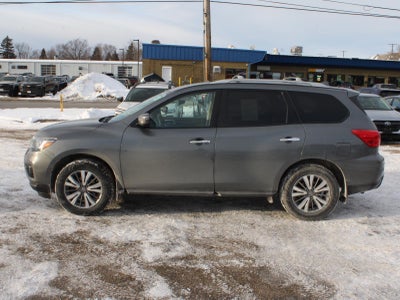 2019 Nissan Pathfinder SV