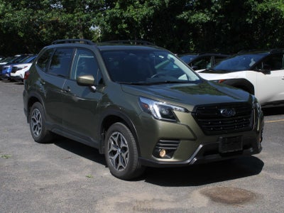 2023 Subaru Forester Premium
