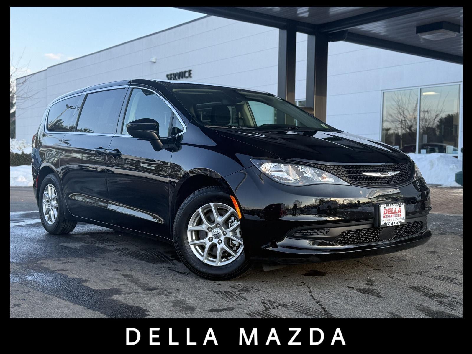 2024 Chrysler Voyager LX