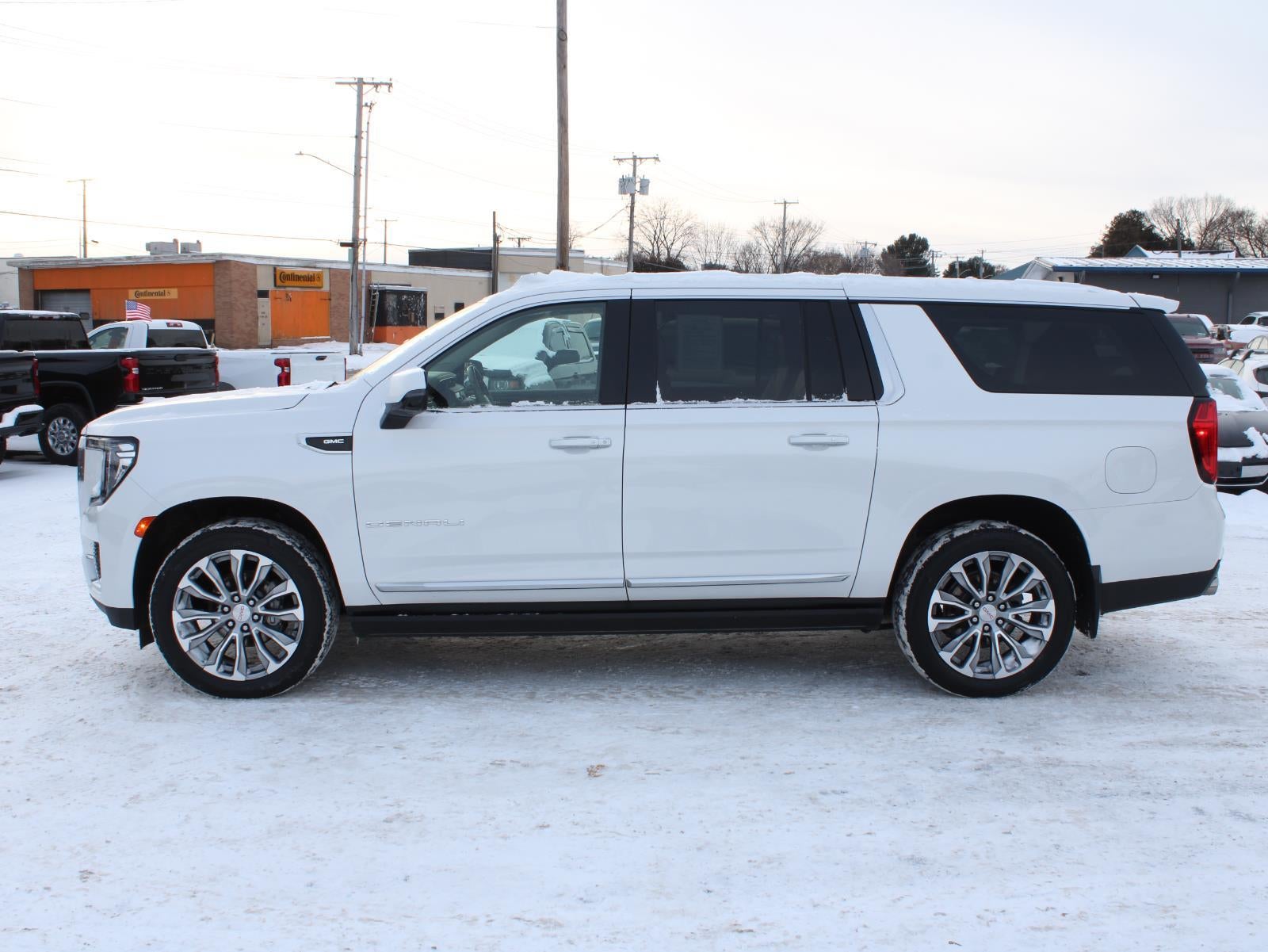 2022 GMC Yukon XL Denali