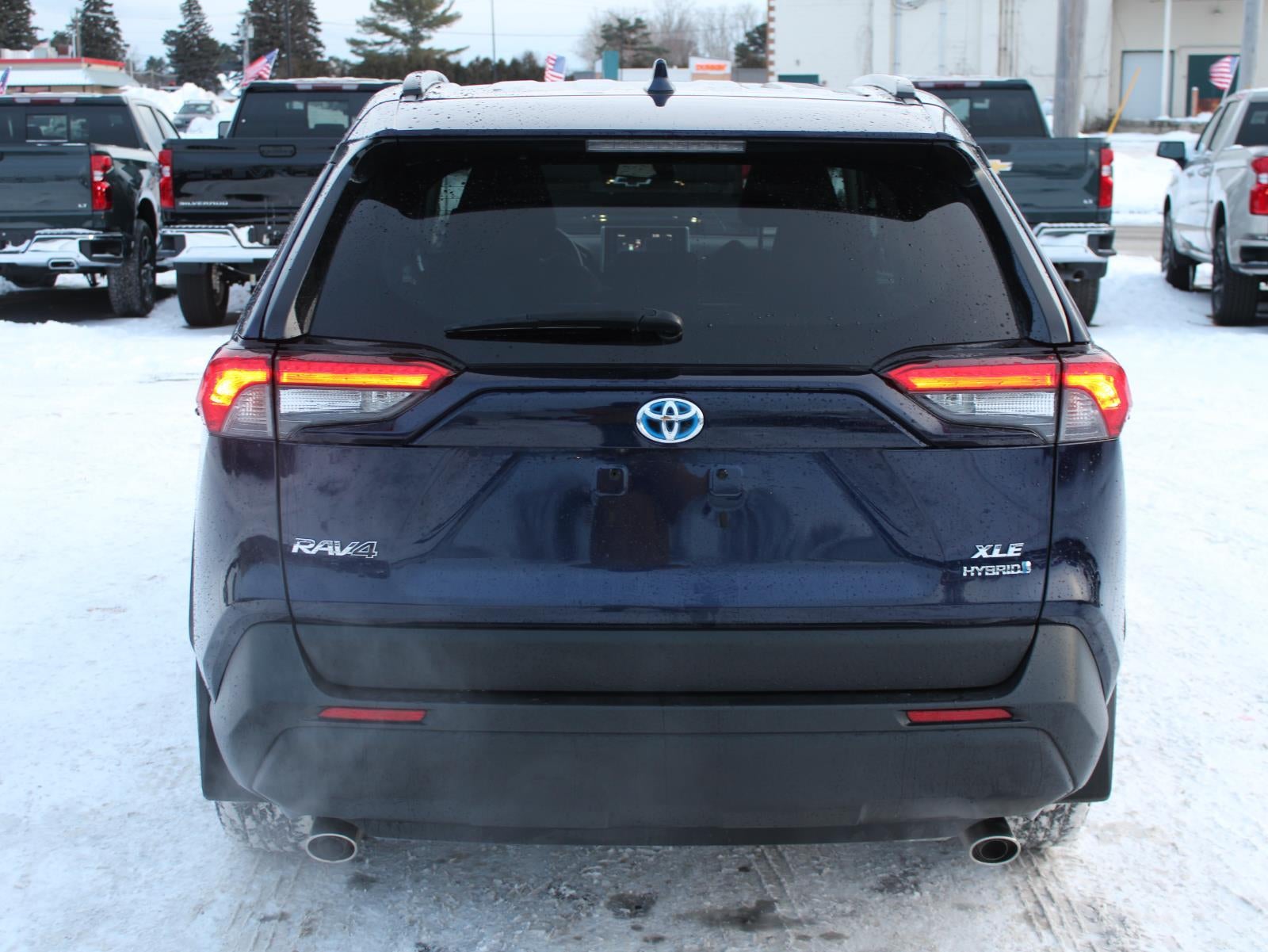 2020 Toyota RAV4 Hybrid XLE