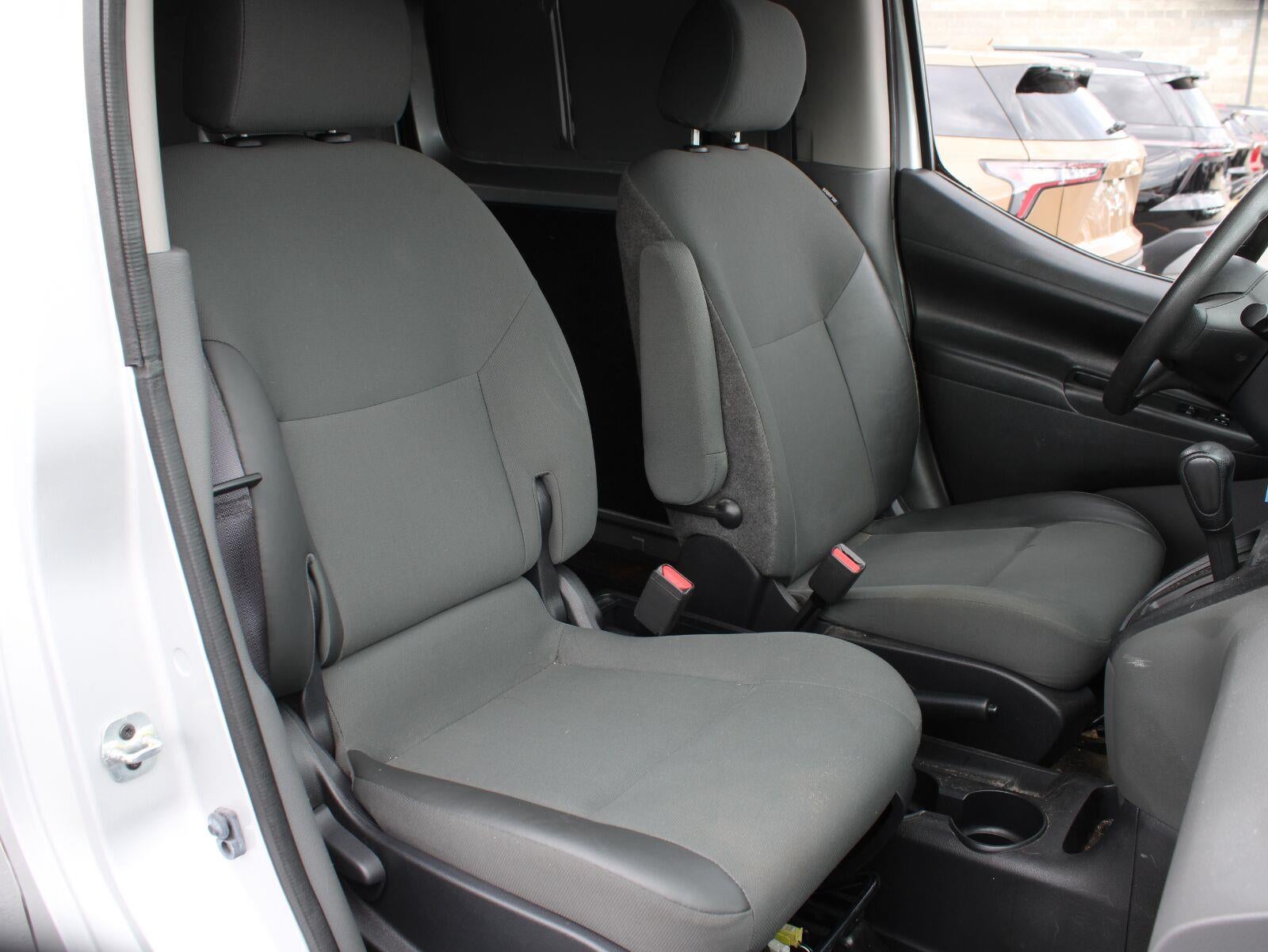 2017 Nissan NV200 S